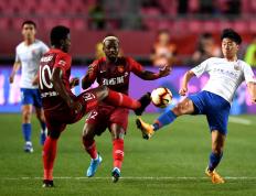 包含山东鲁能击败河北华夏幸福，近期状态火爆的词条