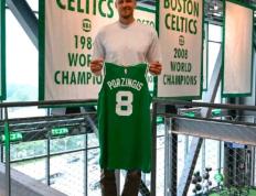 波尔津吉斯险胜欧文，官方宣布新规关键表现点燃全场！的简单介绍